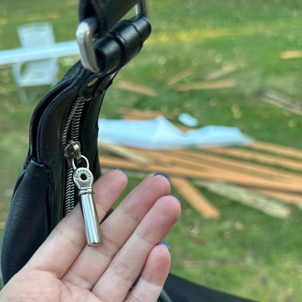 Burberry Black Leather Hobo Bag - Picture 5 of 16